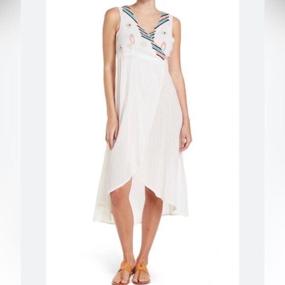 AREA STARS Mayan Embroidered Wrap Dress - Picture 12 of 12